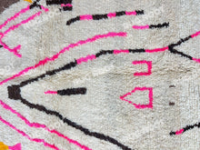 Load image into Gallery viewer, Moroccan Modern | Handwoven Azilal Rug with Pink and Black Accents