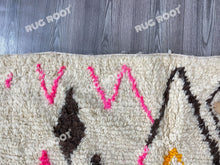 Load image into Gallery viewer, Moroccan Modern | Handwoven Azilal Rug with Pink and Black Accents