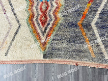 Load image into Gallery viewer, Modern Moroccan Wool Rug | Abstract Boujaad Design in Warm Earth Tones