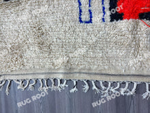 Load image into Gallery viewer, Bohemian Minimalism | Handwoven Moroccan Rug | Solid Berber Wool