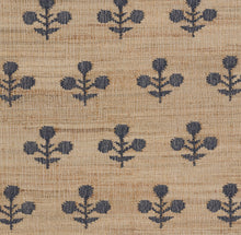 Load image into Gallery viewer, Handwoven Jute & Wool Rug with Floral Pattern in Natural & Navy – Flatweave