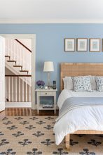 Load image into Gallery viewer, Handwoven Jute & Wool Rug with Floral Pattern in Natural & Navy – Flatweave