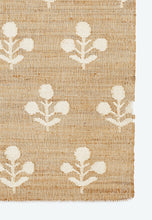 Load image into Gallery viewer, Handwoven Jute & Wool Rug with Floral Pattern in Natural & Ivory – Flatweave