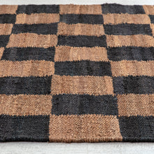 Load image into Gallery viewer, Handwoven Jute & Wool Rug with Checkerboard Pattern in Black & Brown – Flatweave