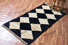 Load image into Gallery viewer, Handwoven Jute Rug with Black & Natural Diamond Pattern - Flatweave Design