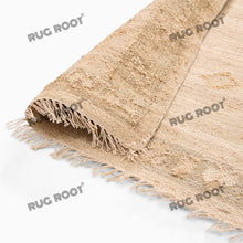 Load image into Gallery viewer, Vintage-Inspired Flatweave Rug with Soft Medallion Design - Beige & Light Grey