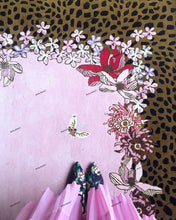 Load image into Gallery viewer, Hand Tufted Leopard Floral Border Designer Rug - 6' x 9' New Zealand Wool, Viscose