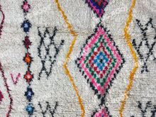 Load image into Gallery viewer, Moroccan Artistry | Hand-Knotted Beni Ourain Rug in Exquisite Lambswool
