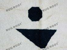 Load image into Gallery viewer, Abstract Dreams | Large Handwoven Moroccan Beni Ourain Rug in Pure White Wool
