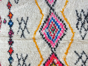 Moroccan Artistry | Hand-Knotted Beni Ourain Rug in Exquisite Lambswool