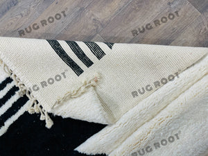 Abstract Dreams | Large Handwoven Moroccan Beni Ourain Rug in Pure White Wool