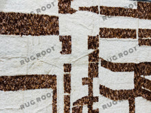 Load image into Gallery viewer, Cozy White Rug with Tribal Accents | Handwoven Moroccan Wool for Bedrooms
