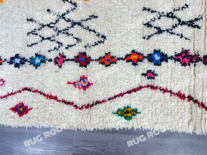 Moroccan Artistry | Hand-Knotted Beni Ourain Rug in Exquisite Lambswool