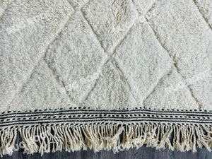 Handwoven White Beni Ourain Rug | Moroccan Wool Simplicity for Modern Decor