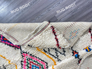 Moroccan Artistry | Hand-Knotted Beni Ourain Rug in Exquisite Lambswool