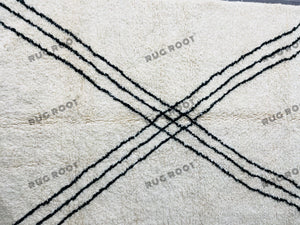 Moroccan Artistry | Handwoven Beni Ourain Rug with Bold Black Lines