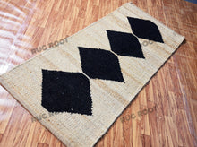 Load image into Gallery viewer, Handwoven Jute &amp; Black Diamond Pattern Runner – Natural &amp; Black
