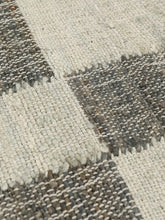Load image into Gallery viewer, Handwoven Wool &amp; Jute Rug with Geometric Block Pattern in Gray &amp; Ivory – Flatweave
