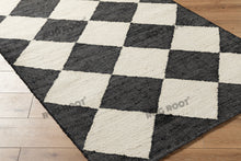 Load image into Gallery viewer, Handwoven Jute &amp; Wool Rug with Geometric Diamond Design - Black &amp; Ivory
